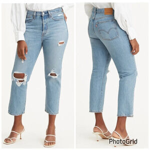Levi‘s Premium Distressed Light Medium Wash Wedgie Jean Size 24